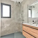 Maison Marly Avec Piscine Privee A *