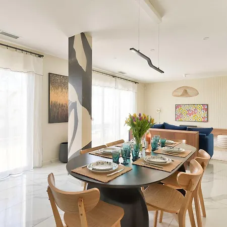 Casa de Férias Maison Marly Avec Piscine Privee A *