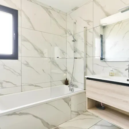 Maison Marly Avec Piscine Privee A Sérignan