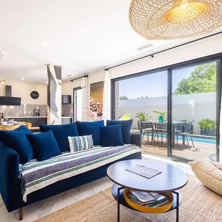 Maison Marly Avec Piscine Privee A Tatil Evi Sérignan