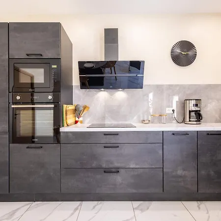 Maison Marly Avec Piscine Privee A Sérignan