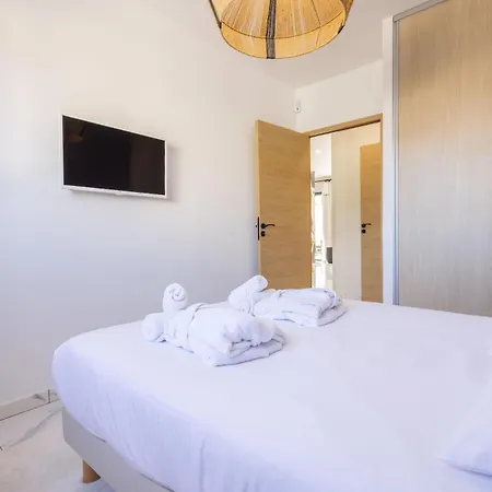 Maison Marly Avec Piscine Privee A Tatil Evi