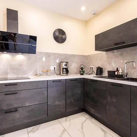 Maison Marly Avec Piscine Privee A Tatil Evi