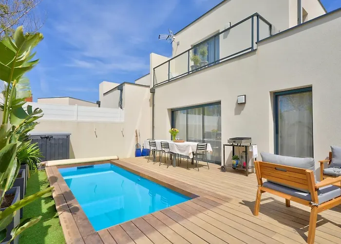 Casa de Férias Maison Marly Avec Piscine Privee A *